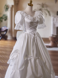 Retro Wedding Dress V-neck Pleated Lace Bowknot Wedding Dress HZ0319
