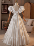 Elegant Wedding Dress V-neck Lace Pleated Wedding Dress HZ0319
