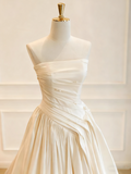 New Arrival Wedding Dress Strapless Pleated Wedding Dress HZ0319