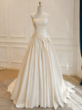 New Arrival Wedding Dress Strapless Pleated Wedding Dress HZ0319