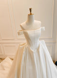 Stunning Wedding Dress Off Shoulder Pleated Tulle Wedding Dress HZ0319