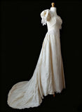 Vintage Wedding Dress A Line Crew Neck Wedding Dress HZ0319