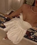 White Sweetheart A-Line Satin Short Birthday Dress Homecoming Dress, HZ0319
